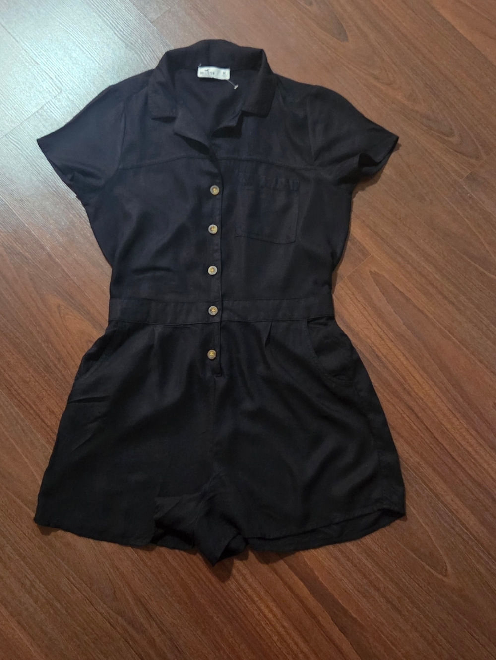 Hollister Women's Black Short-Sleeve Button Romper